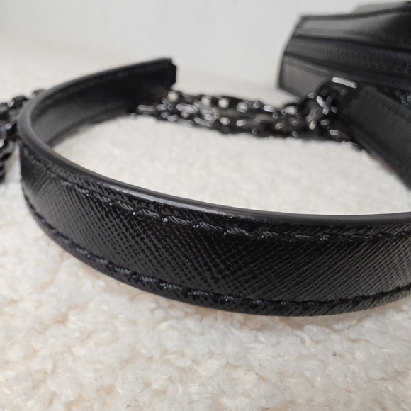 Marc Jacobs The Hot Shot Black Saffiano Leather Crossbody Bag - Picture 11 of 15